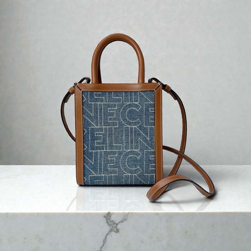 莉亞精品♡ Celine 牛仔琴譜包 二手-0