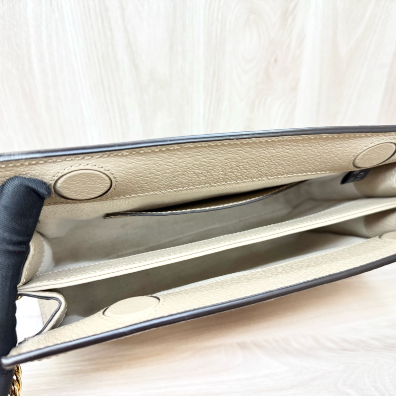 Gucci燕麥色原花磁吸釦式鍊條孫芸芸側背包503877-9