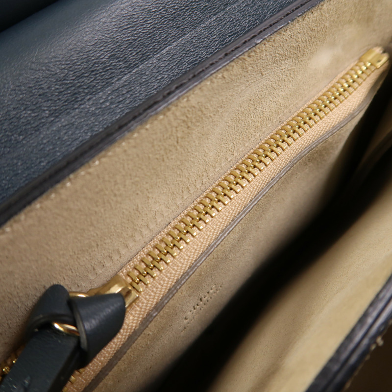 Chloe 牛皮皮革Faye Medium肩背袋-14