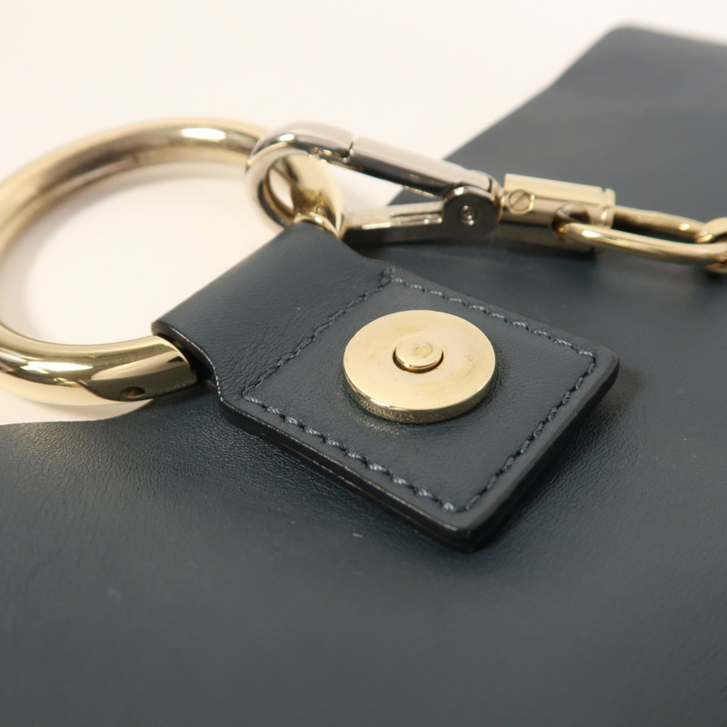 Chloe 牛皮皮革Faye Medium肩背袋-18