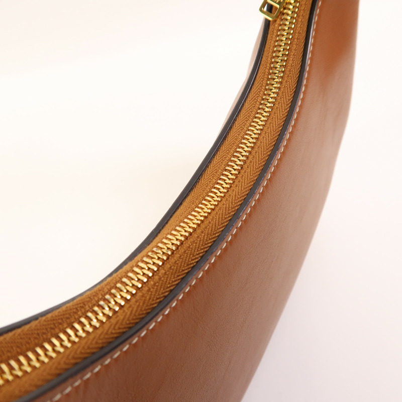 CELINE 牛皮皮革Ava金扣肩背袋-15