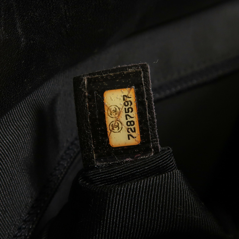 CHANEL 牛皮皮革Vintage Shoulder Bag金扣肩背袋-6