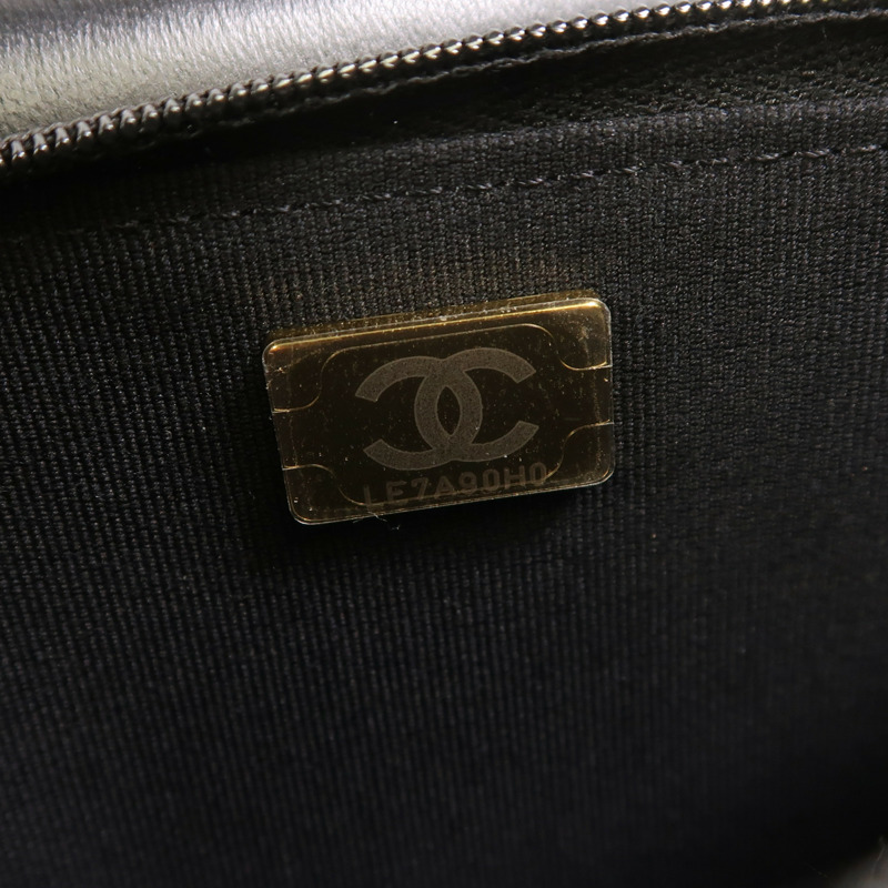 CHANEL 羊皮皮革WOC Wallet On Chain金扣鏈帶肩背袋-6