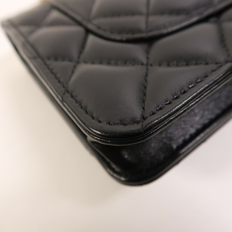 CHANEL 羊皮皮革WOC Wallet On Chain金扣鏈帶肩背袋-13