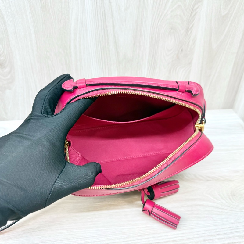 LV 原花拚桃色拉鍊流蘇相機包M43557-7