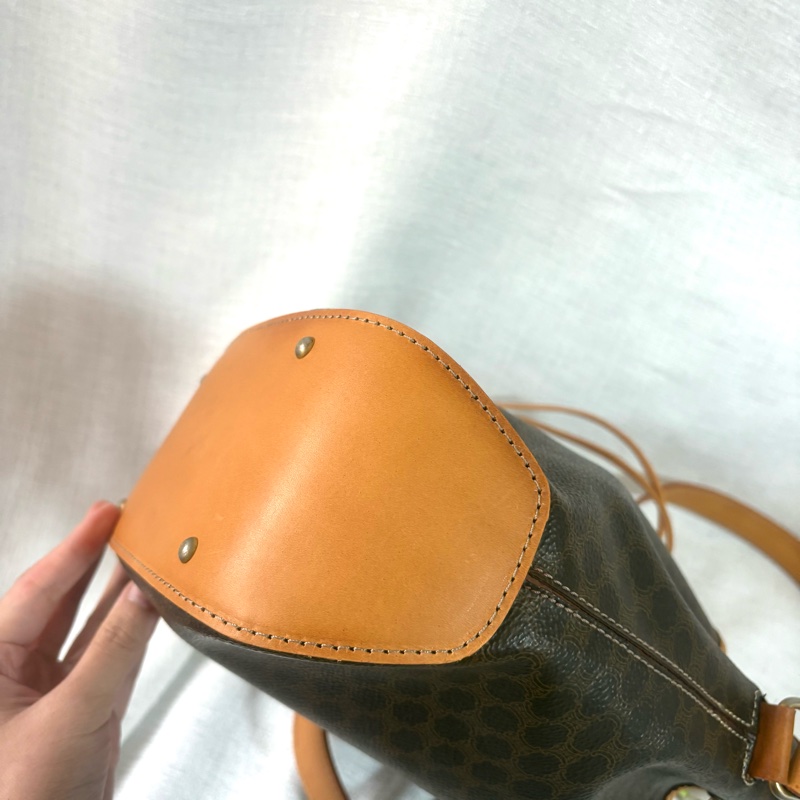 Celine 凱旋門水桶斜挎包-9