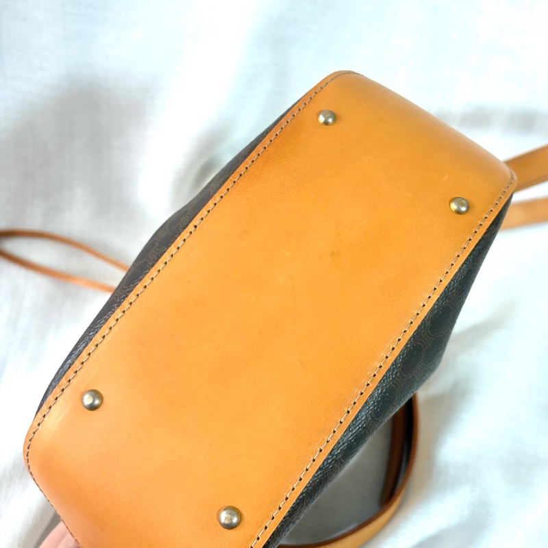 Celine 凱旋門水桶斜挎包-10