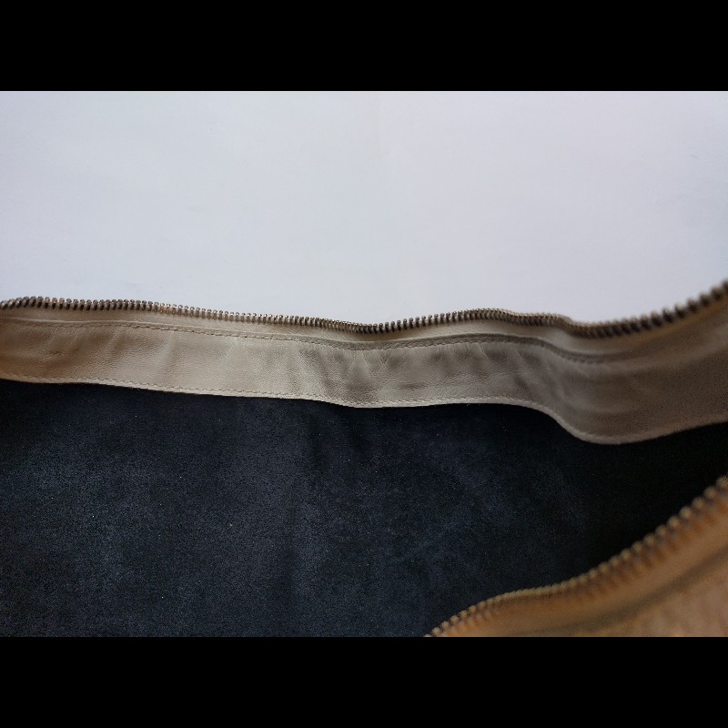 Gucci 單肩帶白蛇紋皮革hobo包-11