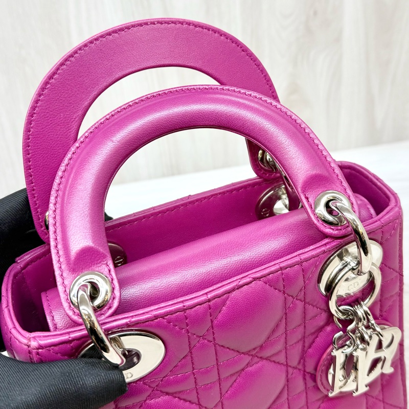 DIOR玫紅色3格銀釦Mini  Lady Dior黛妃包-18