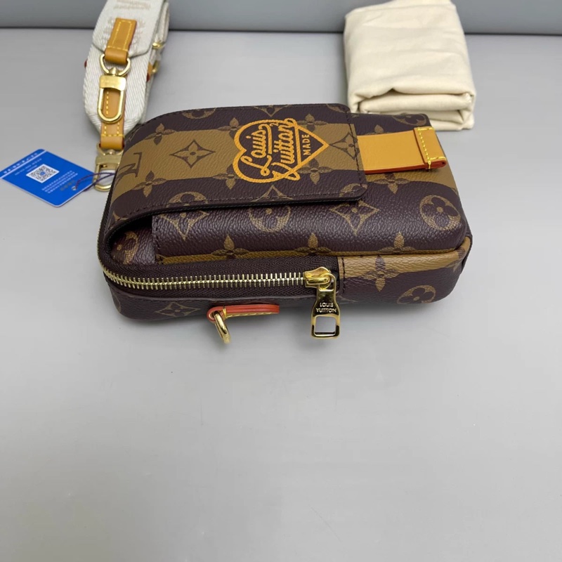 LV路易威登 新款nigo老花相機包 芯片-2