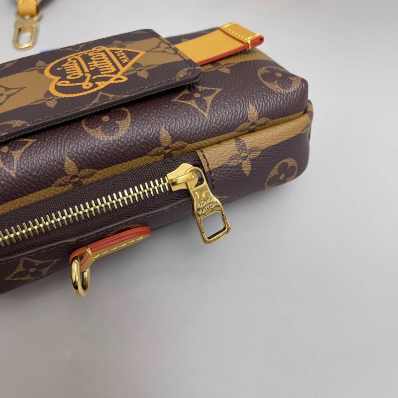 LV路易威登 新款nigo老花相機包 芯片-5