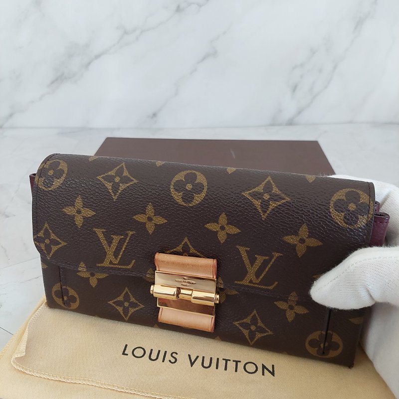 LV M60362 ELYSEE 經典花紋復古精緻S鎖扣長夾~ 二手-5