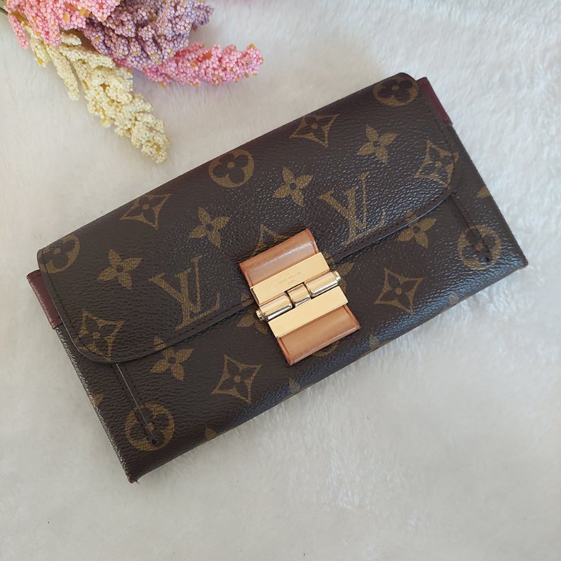 LV M60362 ELYSEE 經典花紋復古精緻S鎖扣長夾~ 二手-10