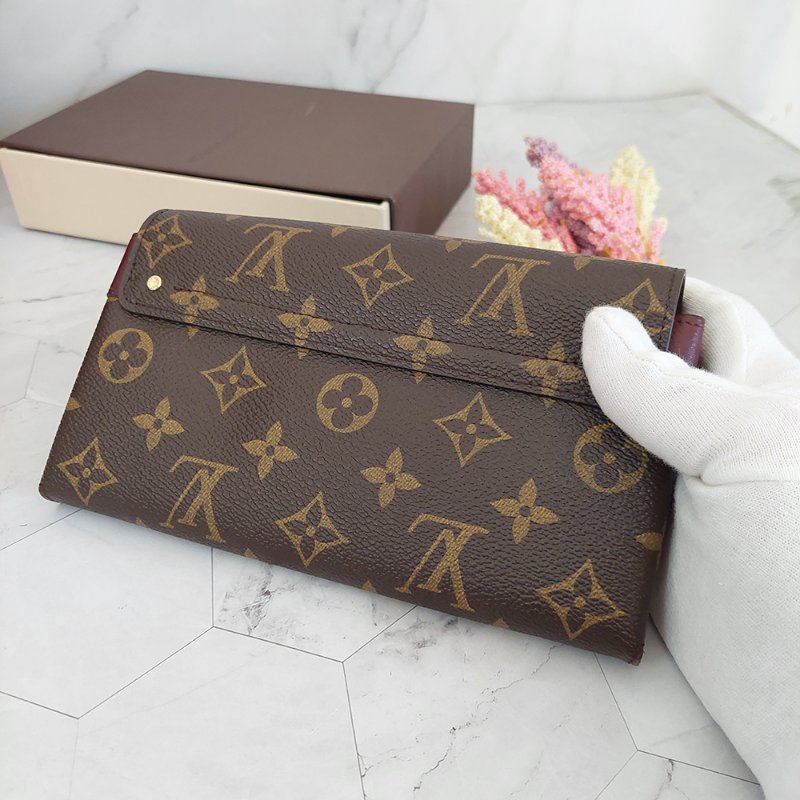 LV M60362 ELYSEE 經典花紋復古精緻S鎖扣長夾~ 二手-19