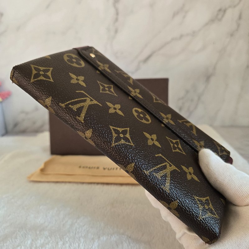 LV M60362 ELYSEE 經典花紋復古精緻S鎖扣長夾~ 二手-32