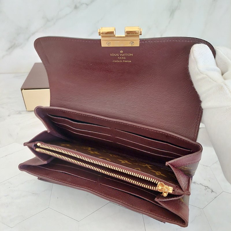 LV M60362 ELYSEE 經典花紋復古精緻S鎖扣長夾~ 二手-37