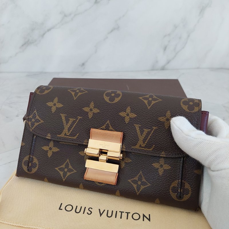 LV M60362 ELYSEE 經典花紋復古精緻S鎖扣長夾~ 二手-47