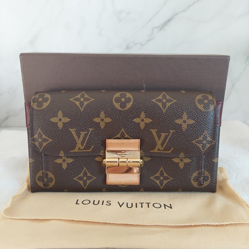 LV M60362 ELYSEE 經典花紋復古精緻S鎖扣長夾~ 二手-50