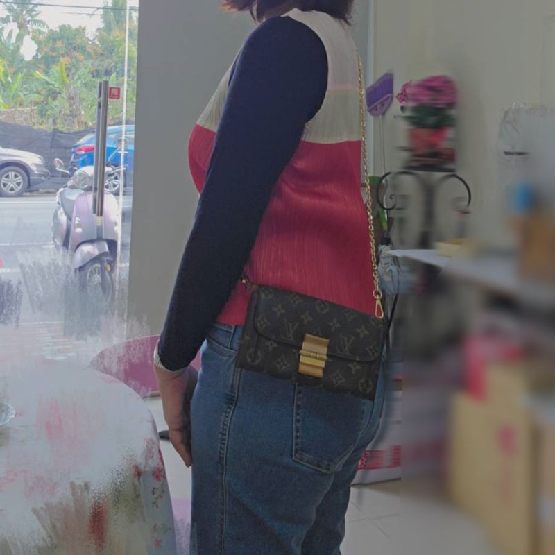 LV M60362 ELYSEE 經典花紋復古精緻S鎖扣長夾~ 二手-19