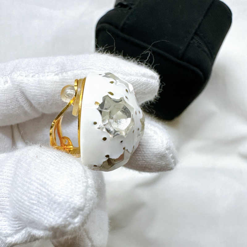 二手正品Chanel香奈兒奶霜白水鑽圓球耳環 香奈兒耳環 香奈兒耳夾 香奈兒珠寶 香奈兒飾品coco mark-14