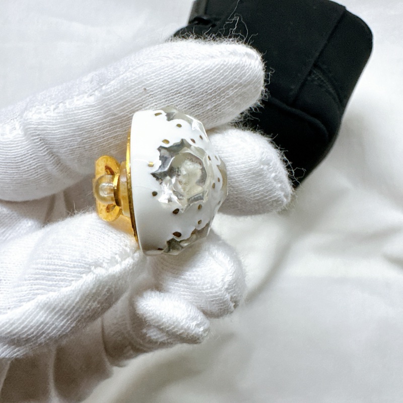 二手正品Chanel香奈兒奶霜白水鑽圓球耳環 香奈兒耳環 香奈兒耳夾 香奈兒珠寶 香奈兒飾品coco mark-15