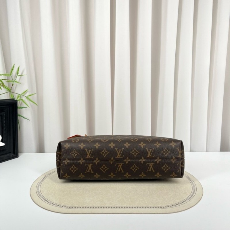 LV路易威登 26年1月全新全套 芯片款 新款橫版Carry all單肩包 美麗大方 容量剛好 適合日常使用-8