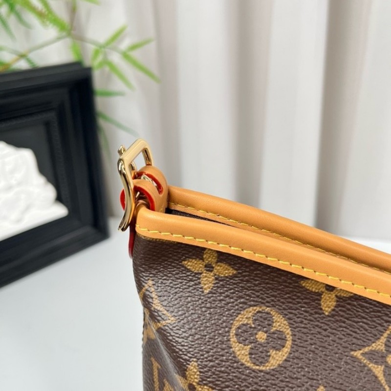 LV路易威登 26年1月全新全套 芯片款 新款橫版Carry all單肩包 美麗大方 容量剛好 適合日常使用-12