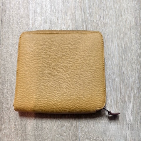 9.9 成新 愛馬仕Hermès Silk’In 芝麻色拉鍊長夾｜內裡點點海馬｜附塵袋 EPSOM