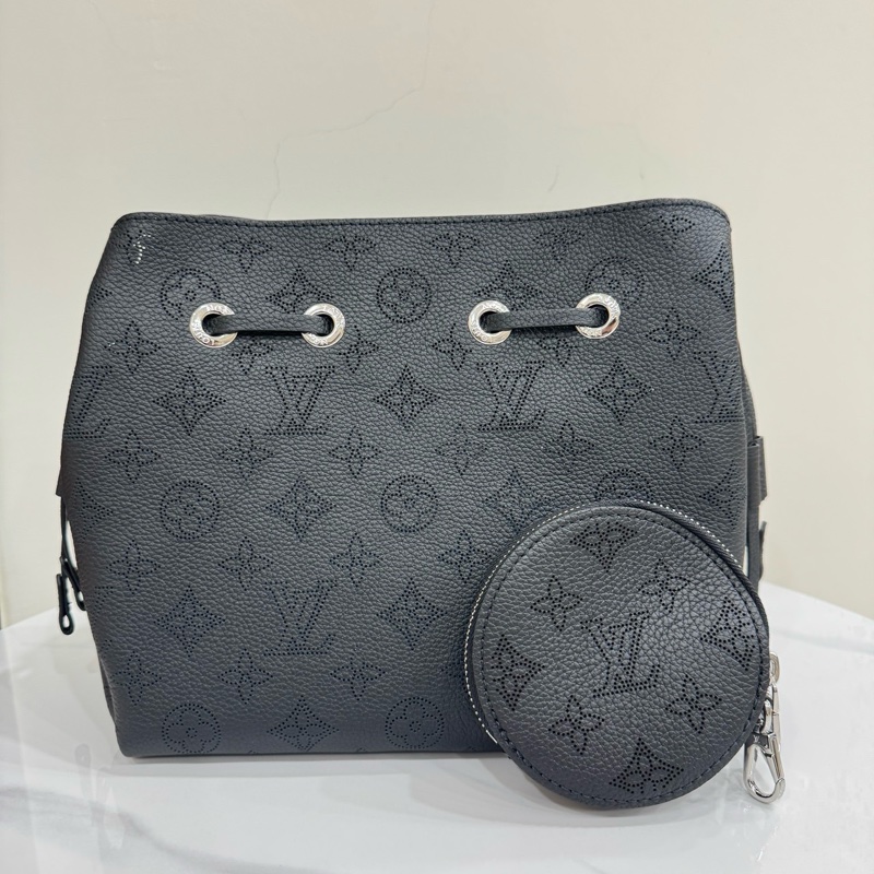 JK國際二手精品✨ lv M57070 月光女神 晶片款 專櫃要14萬-0