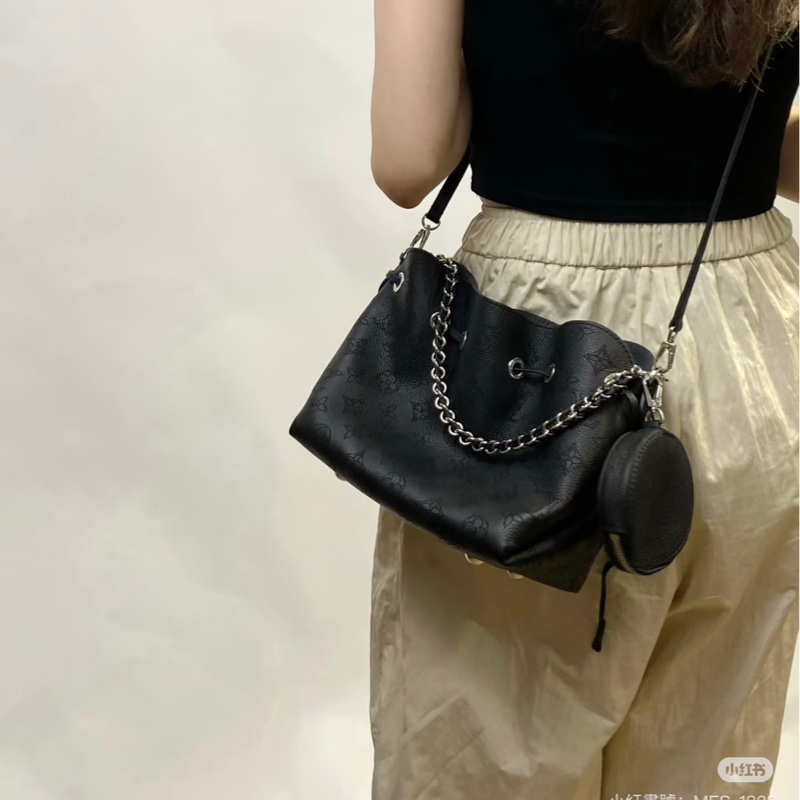 JK國際二手精品✨ lv M57070 月光女神 晶片款 專櫃要14萬-1