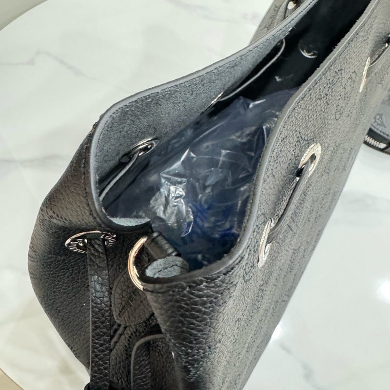 JK國際二手精品✨ lv M57070 月光女神 晶片款 專櫃要14萬-12