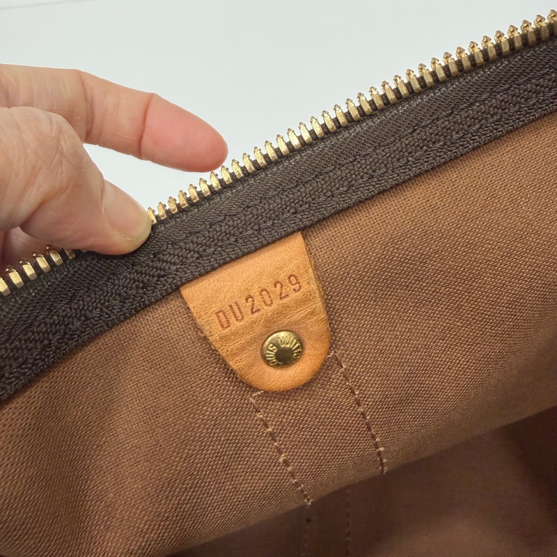 Louis Vuitton LV Keepall 50 旅行袋 旅行包 登機袋 登機包 手提包 肩背包 斜背包-21