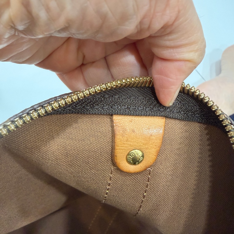 Louis Vuitton LV Keepall 50 旅行袋 旅行包 登機袋 登機包 手提包 肩背包 斜背包-24