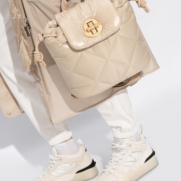 💎Han's house精品服飾💎moncler Puf 防水 尼龍 後背包原價39800-2