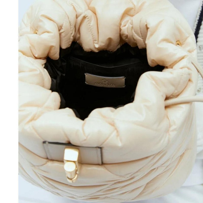 💎Han's house精品服飾💎moncler Puf 防水 尼龍 後背包原價39800-3