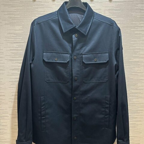 💎Han's house精品服飾💎moncler 黑牌 風衣 外套 襯衫 原價56800