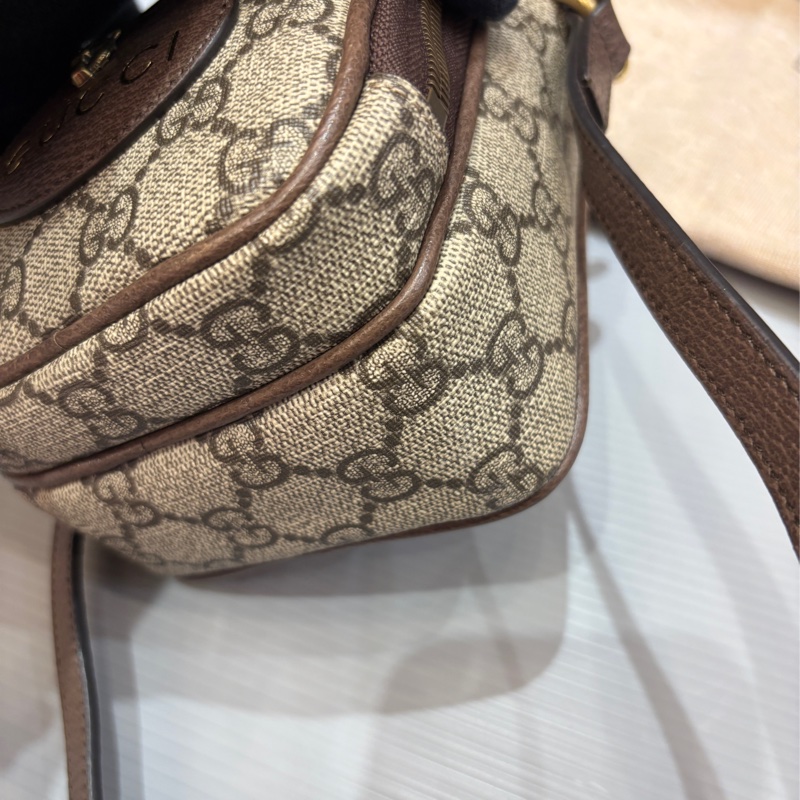 近新 Gucci 虎頭子母相機斜背包-9