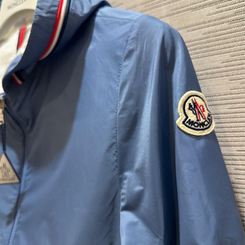 💎Han's house精品服飾💎MONCLER Granduc 防水尼龍風衣 連帽外套 原價20300-4