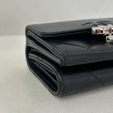 Chanel黑色半銀扣雙面三折扣式小短夾-6