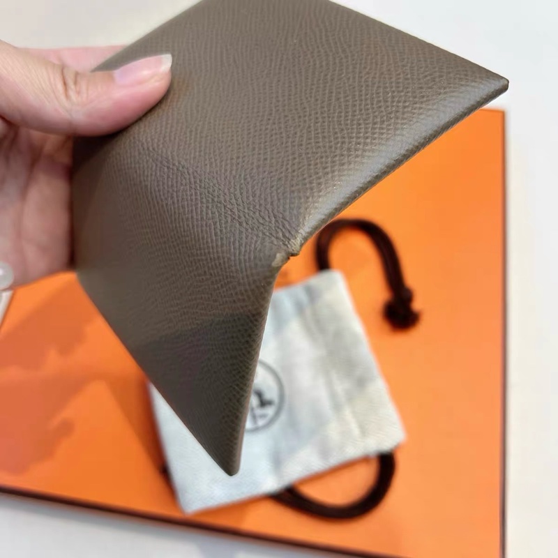 好價！ 愛馬仕 Hermès Calvi 卡夾 大象灰｜耐刮Epsom｜輕便收納-2