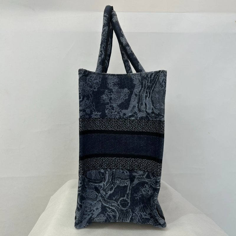 DIOR藍色刺繡TOTE-1