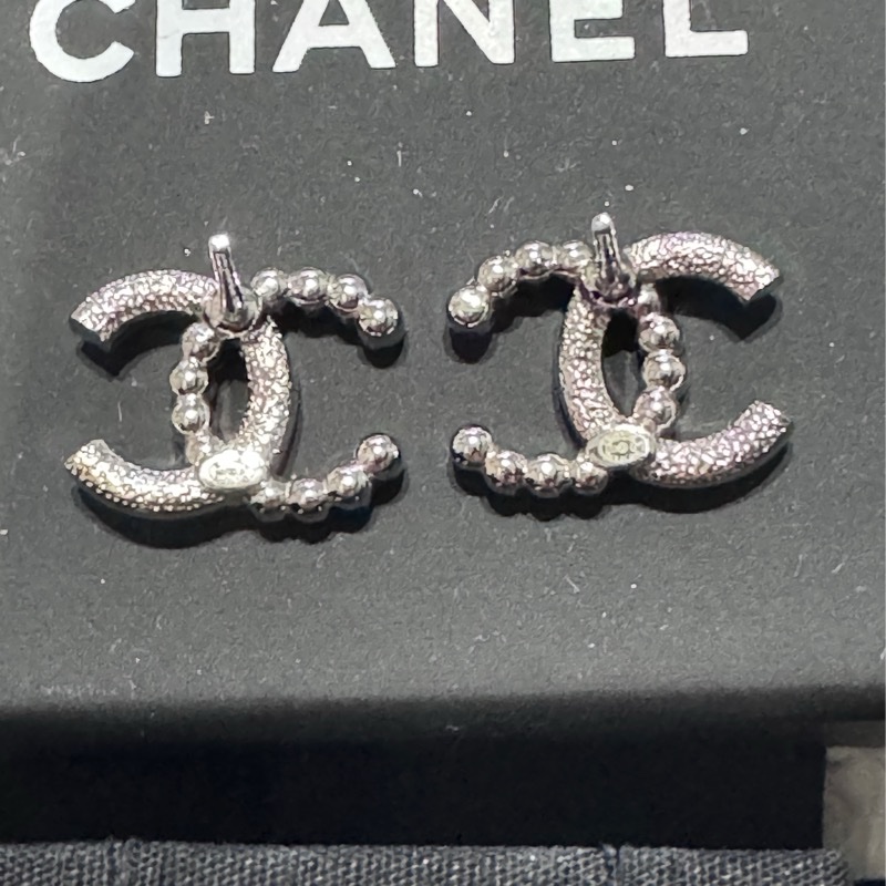 CHANEL 香奈兒 經典款珍珠水鑽雙C  LOGO夾式耳環(銀色) 1.6 x 1.2 cm-7