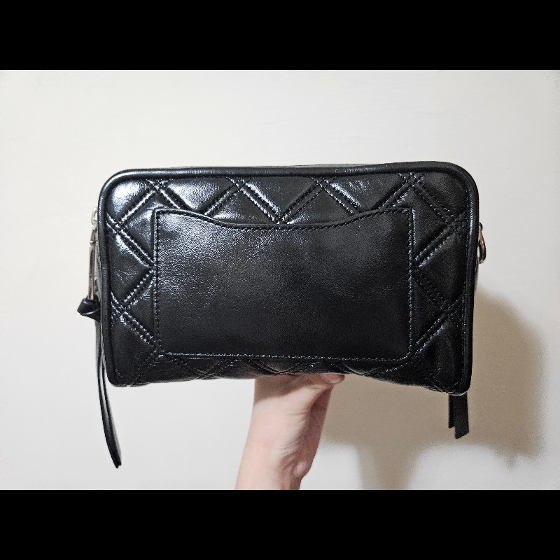 Marc Jacobs MJ 經典黑色菱格斜背相機包-3