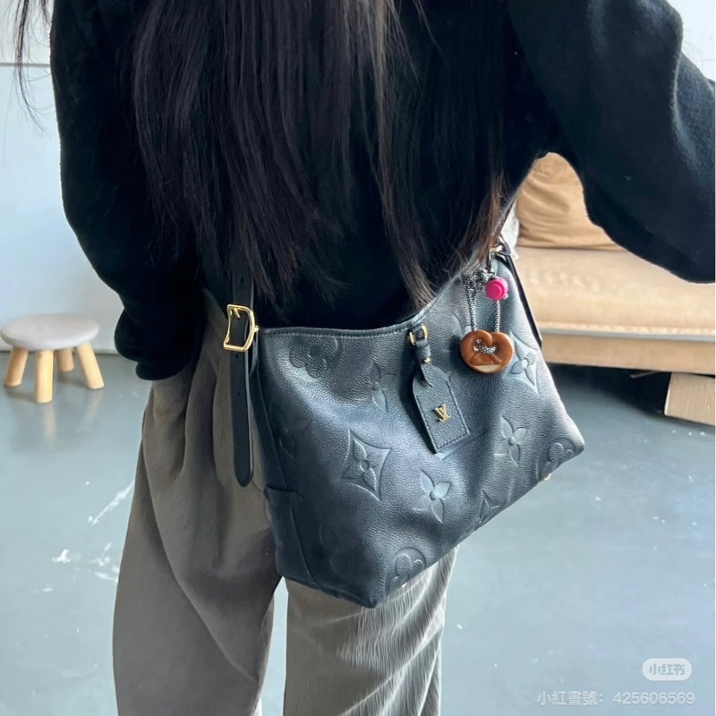 JK國際二手精品✨LV Carryall pm 黑壓紋 晶片款-1