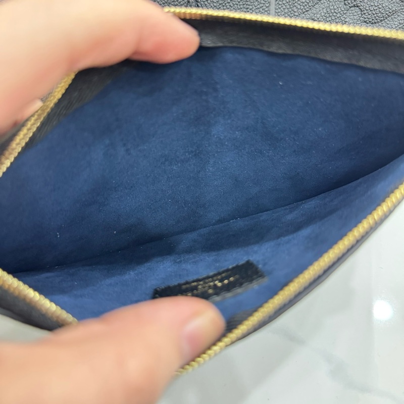 JK國際二手精品✨LV Carryall pm 黑壓紋 晶片款-16