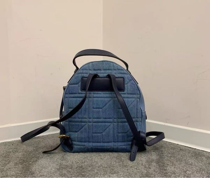 Gucci牛仔珍珠後背包 99新配件塵袋 23.5*25*11-4