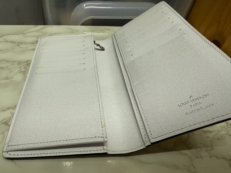 Louis Vuitton 白色 Monogram Brazzo 長夾-3