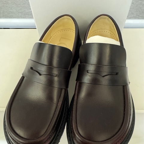 Loewe樂福鞋