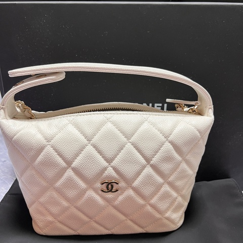 CHANEL 香奈兒 25C 雙C LOGO 菱格紋小牛皮hobo手提/斜背包(白色）