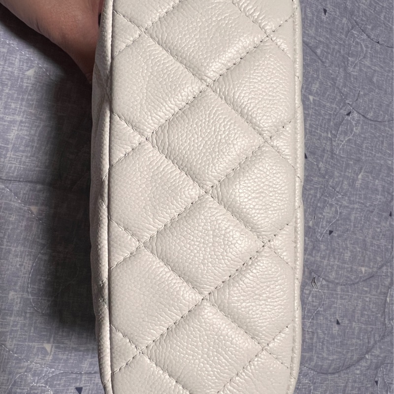 CHANEL 香奈兒 25C 雙C LOGO 菱格紋小牛皮hobo手提/斜背包(白色）-9